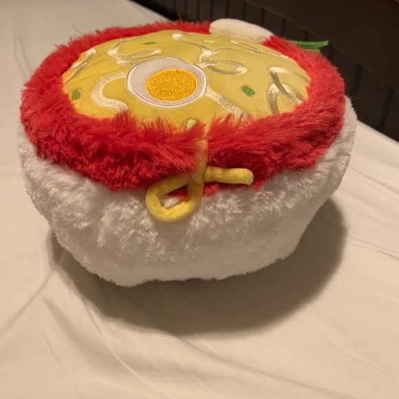 🍜 Squishable Mini Comfort Food Ramen – New with Tags 🍜 - Picture 8 of 10